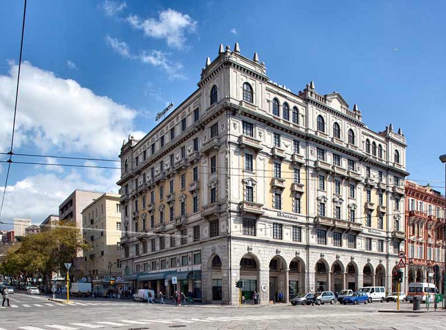 Il Cagliari alla Rinascente