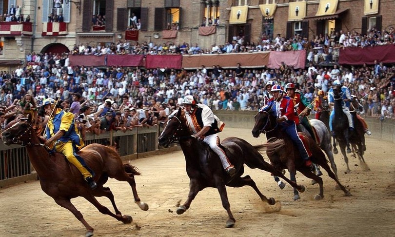 A Siena otto su dieci saranno cavalli sardi