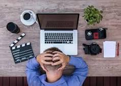 Il termine workaholism significa dipendenza dal lavoro. Serve un percorso psicoterapico per venirne fuori.