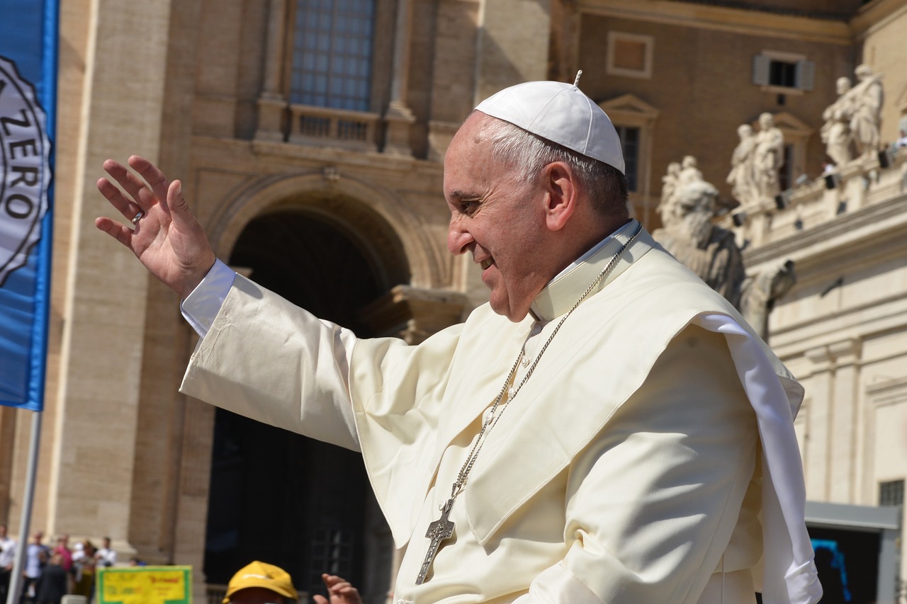 Addio a Papa Francesco, il pontefice amico degli umili. Rimandate a data da destinarsi tutte le manifestazioni sportive.