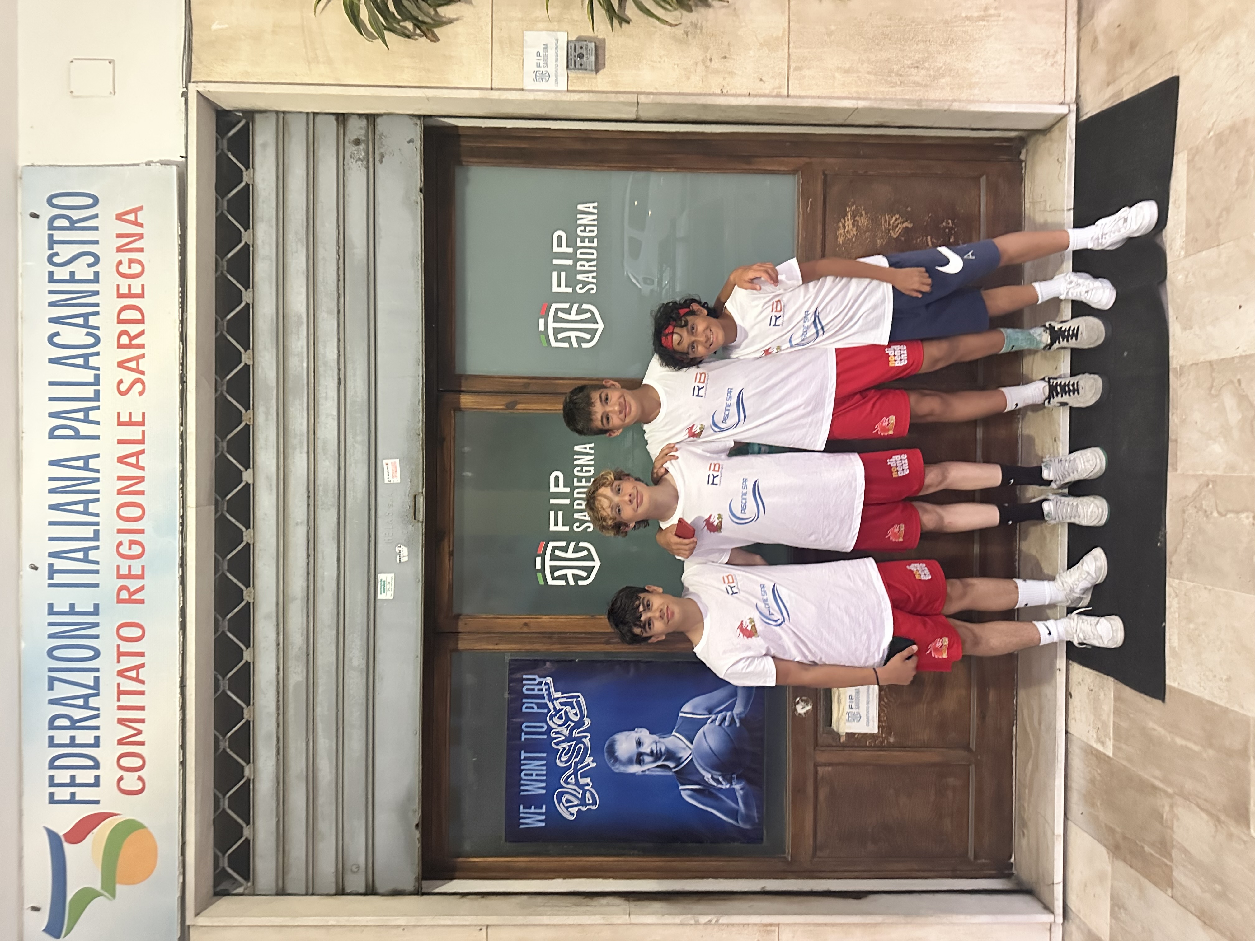Buona prova dell’OnfireClub21 di Nuoro al torneo di basket per giovanissimi all’Esperia. Massimo Betocchi: “Strette amicizie con realtà che non conoscevamo”.