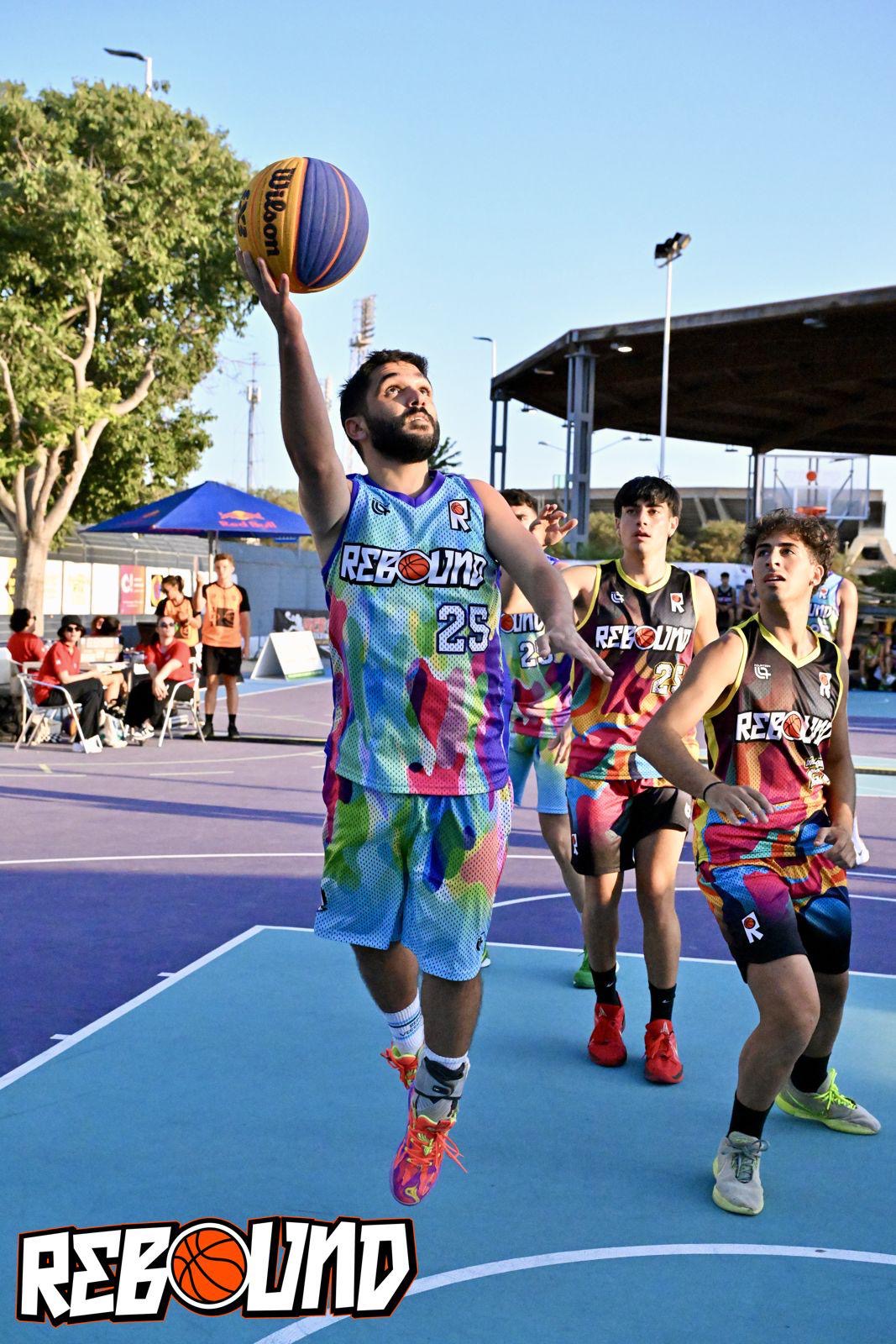 BASKET: REBOUND STREET 2025 È UN ALTRO RECORD BATTUTO. 68 TEAM, BAMBINI, ADULTI E DISABILI IN UN’UNICA FESTA DI SPORT, INCLUSIONE E CULTURA URBANA.